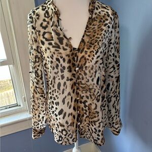 Express Cream Buttoned Blouse with Notched Collar